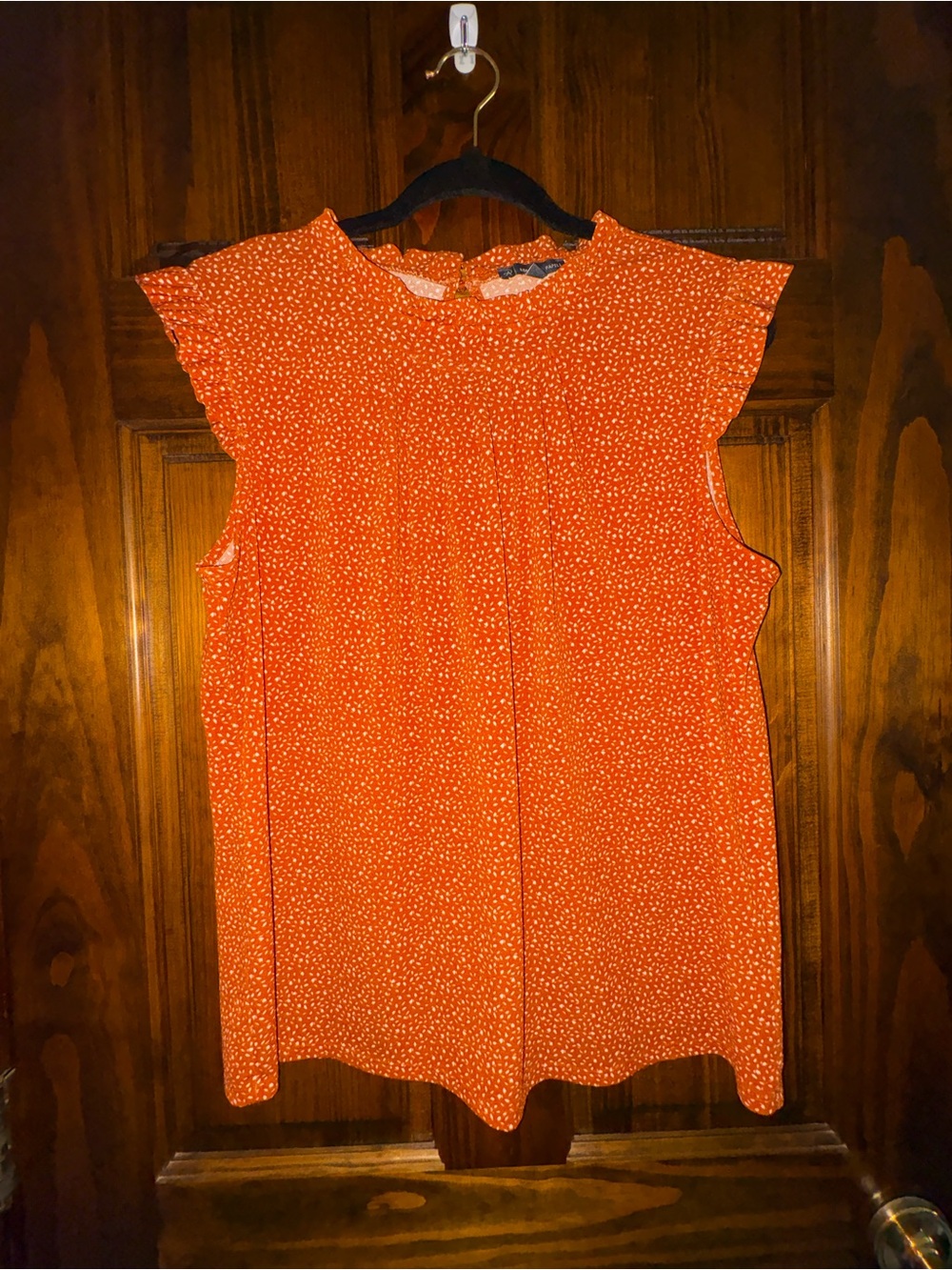 Adrianna Papell Orange and White Printed Sleeveless/Cap Sleeve Blouse